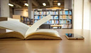 5 carreras que puedes estudiar si te gustan las Letras