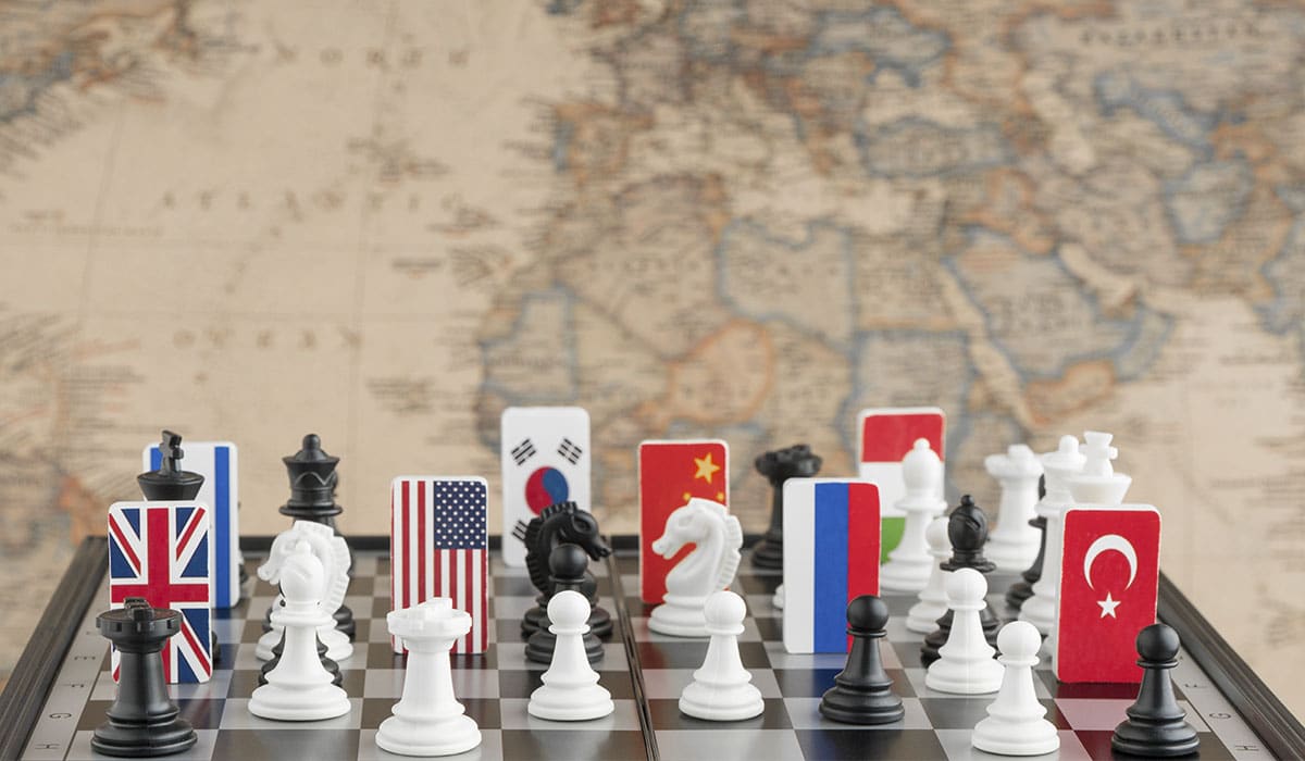 Carrera de Relaciones Internacionales: ventajas y desventajas - Formación  Profesional