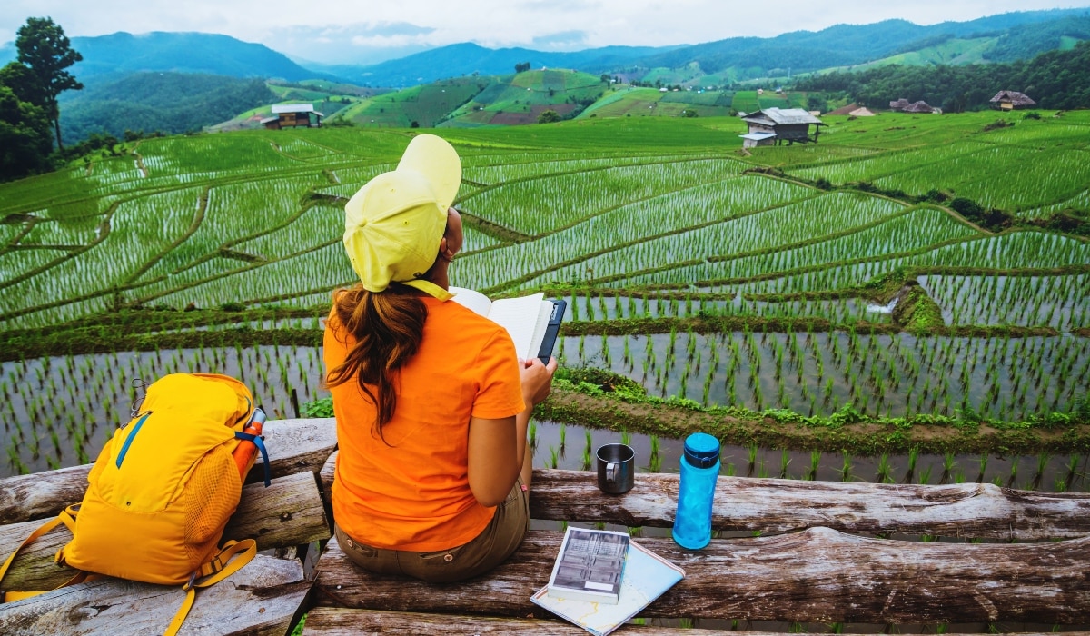8 profesiones para convertirte en nómada digital y ganar dinero mientras viajas