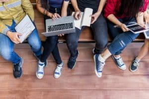 La UNAM apoyará a sus estudiantes con la "Beca Tablet con Conectividad 2021"