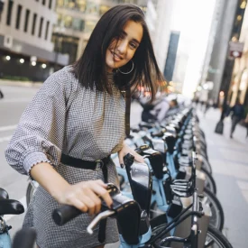 Pedalea seguro: 7 Reglas de oro en esta guía para ciclistas