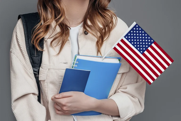 Qué está pasando con las visas para estudiantes y con Trump por la polémica revisión de redes sociales