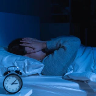 ¿Despertar a las 3 de la madrugada? No es paranormal, esto es lo que significa