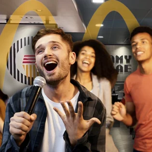 ¿Karaoke en McDonalds? Así se vive la experiencia en esta sucursal