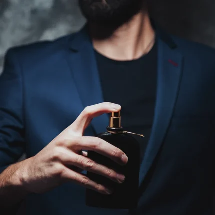 ¿Qué perfume usar en una cita? 5 fragancias que te harán irresistible