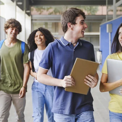Felicidad en los estudiantes: ¿Influye realmente en tu rendimiento académico?