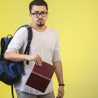 ¿Qué conductas pueden causar la expulsión de un alumno de la UNAM?