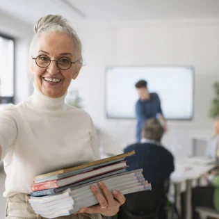 ¿Sabías que en México existen universidades con programas exclusivos para adultos mayores?
