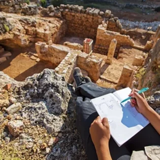 ¿Vale la pena estudiar la carrera de arqueología? Todo sobre el perfil, universidades y trabajo