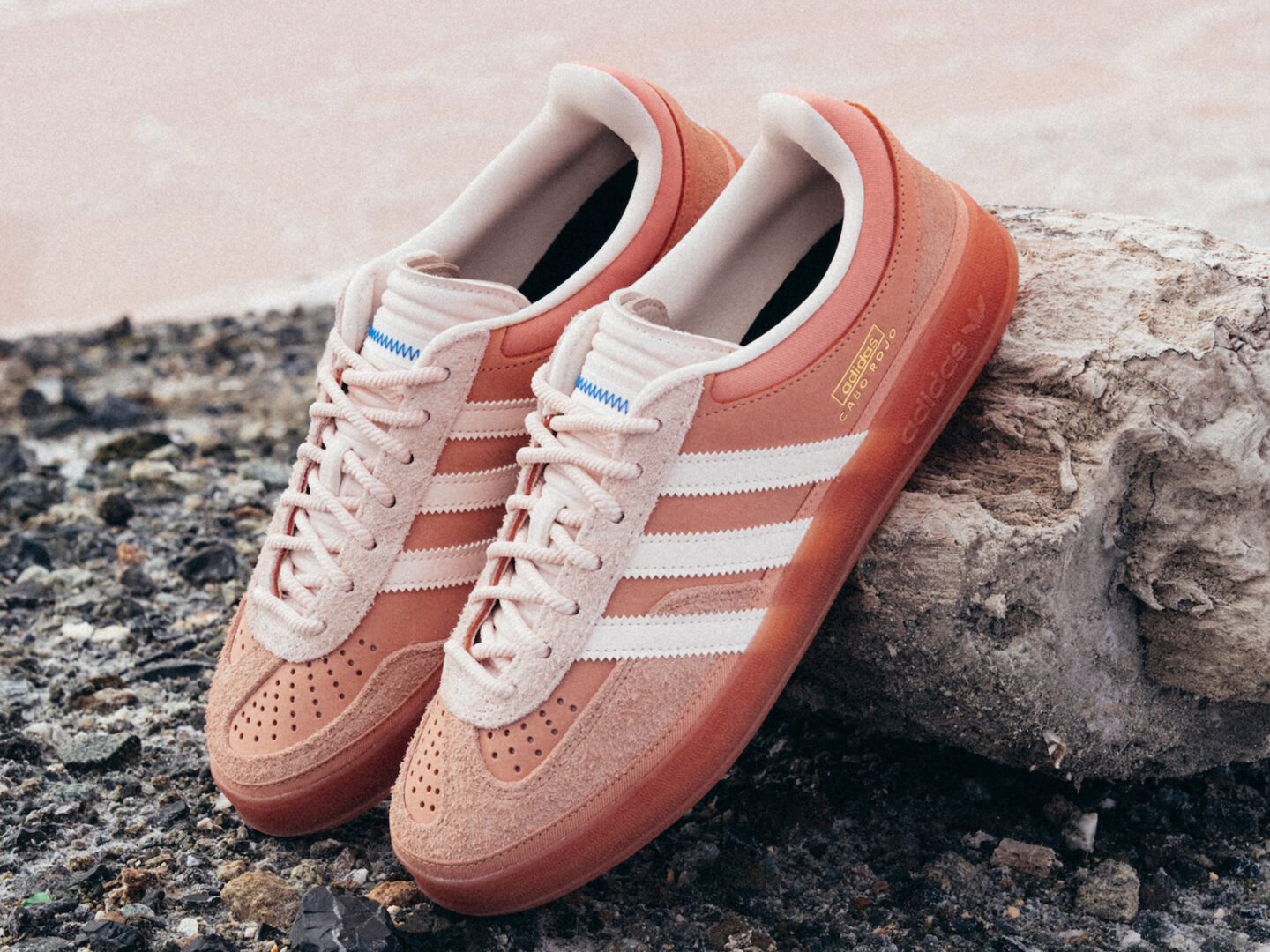 tenis de bad bunny por adidas_ Gazelle ‘Cabo Rojo
