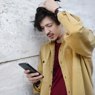 ¿Sin internet? 10 hábitos que acaban con tus datos móviles (y las soluciones)