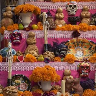 ¿Sabes en qué día poner la ofrenda según el difunto que quieras honrar?
