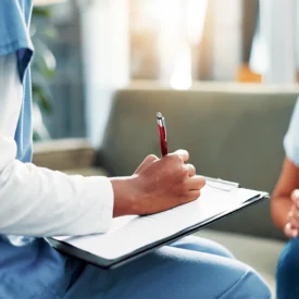 ¿Qué medicamentos podrán recetar las enfermeras y enfermeros con la nueva norma de salud?