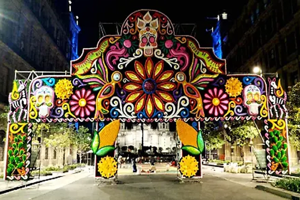 Las 6 ofrendas monumentales que no puedes perderte este Día de Muertos en CDMX Las 6 ofrendas monumentales que no puedes perderte este Día de Muertos en CDMX
