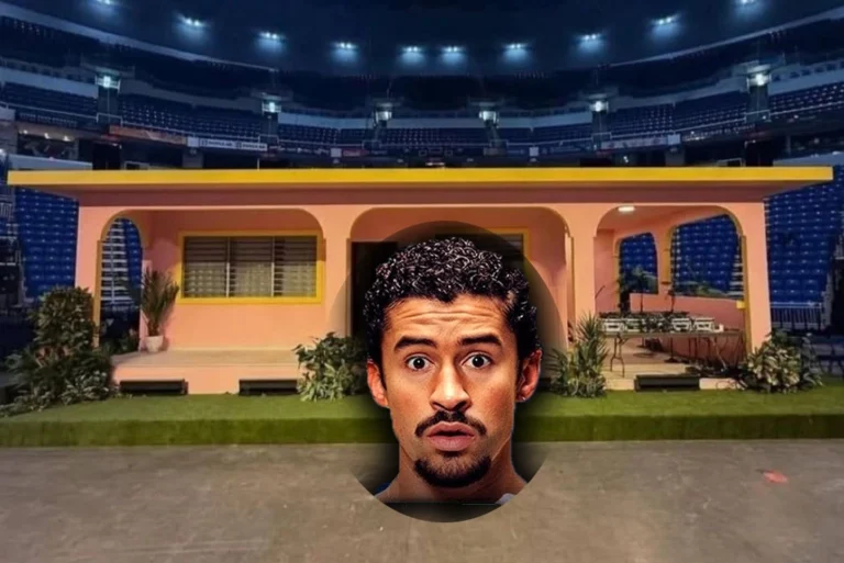 La Casita Bad Bunny en el escenario, la icónica estructura que recrea una casa típica puertorriqueña en el concierto.