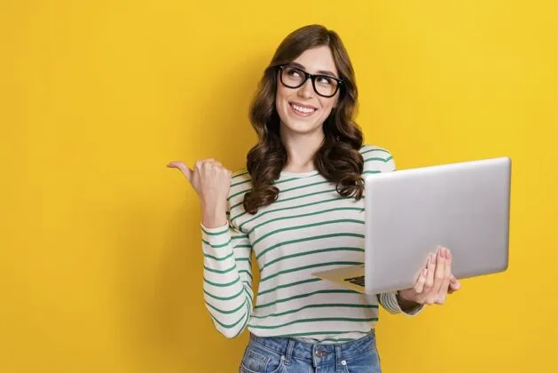 Becas para aprender programación de la mano de expertos
