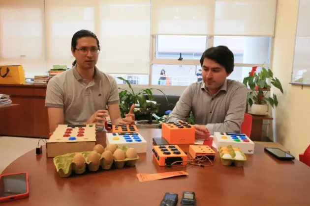 Prototipo-didáctico-para-enseñar-Braille-a-niños-con-discapacidad-visual_-creado-por-estudiantes