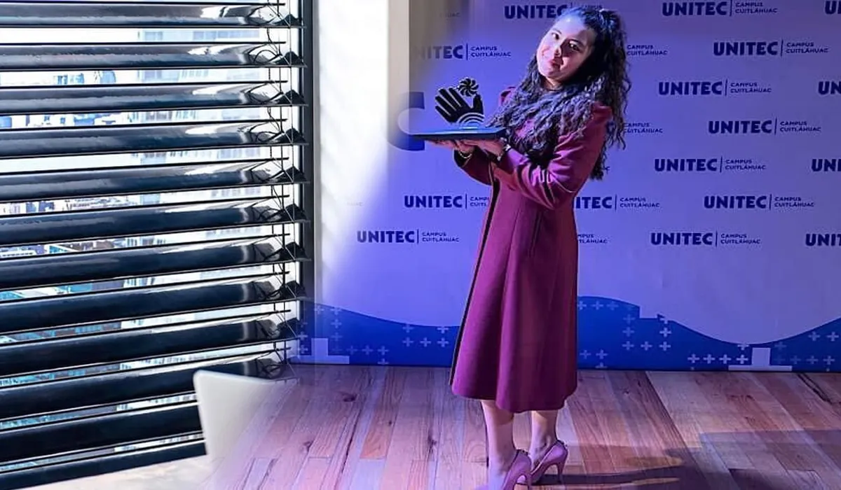 Universitaria crea novedoso sistema de iluminación con energía solar