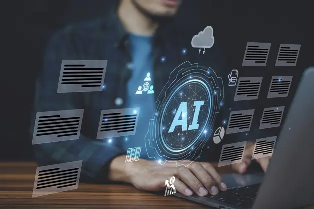 Estudiante utilizando inteligencia artificial para realizar tareas con IA, evitando errores comunes en el proceso.